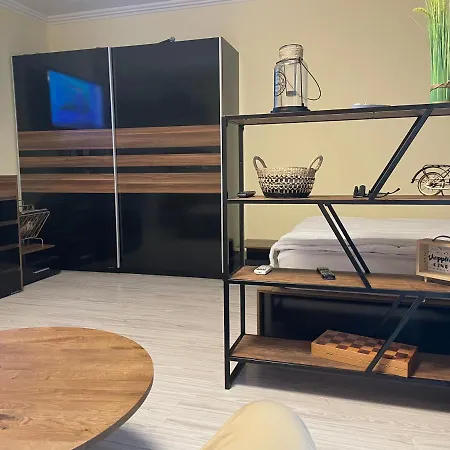 Vip Zone Apartments, Free Wifi דירה *