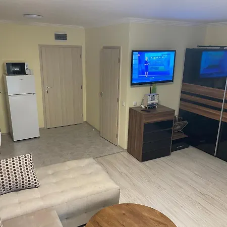 Vip Zone Apartments, Free Wifi * ساني بيتش